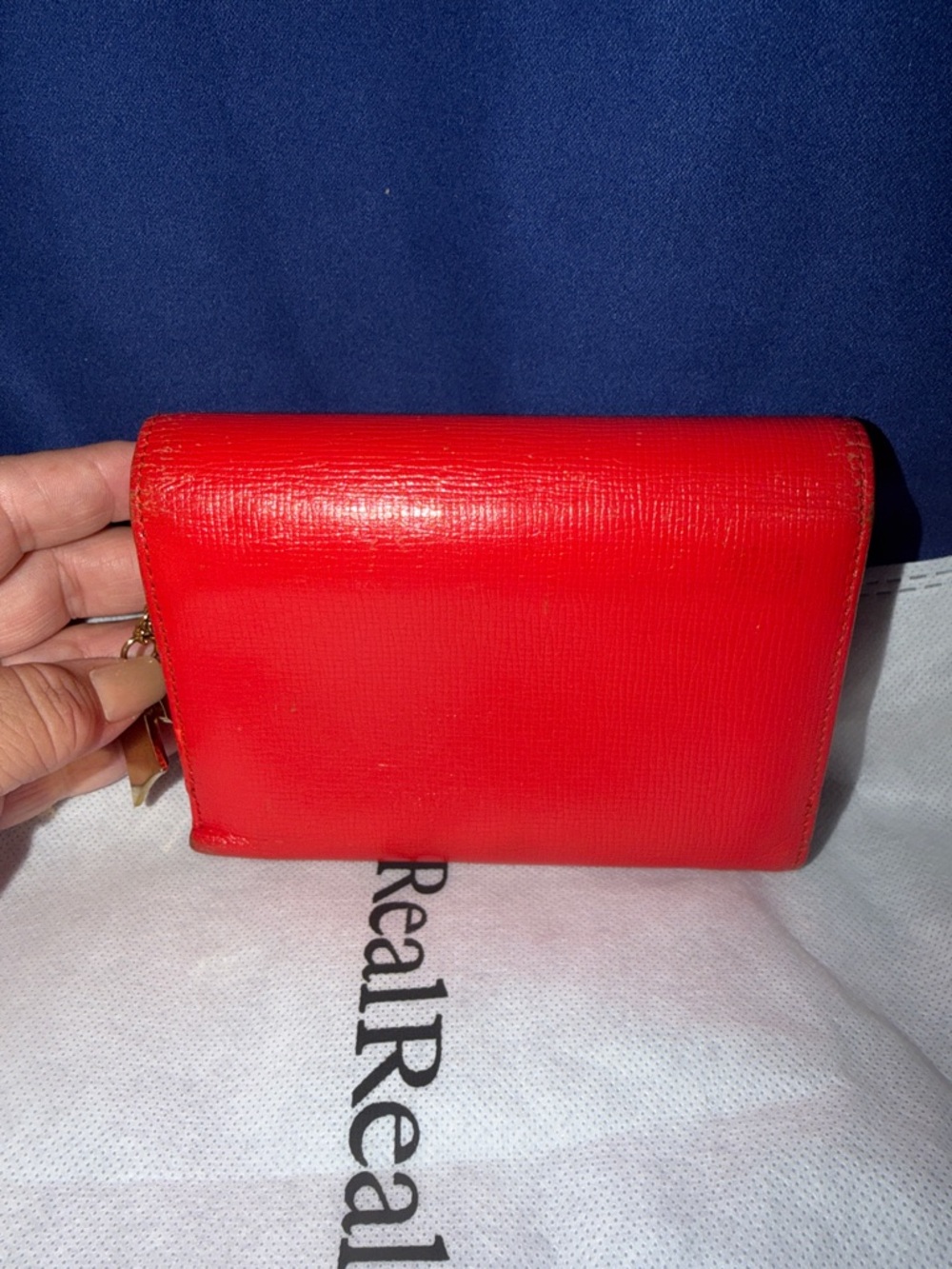 MCM Red Leather Logo Plaque Wallet - Picture 4 of 9